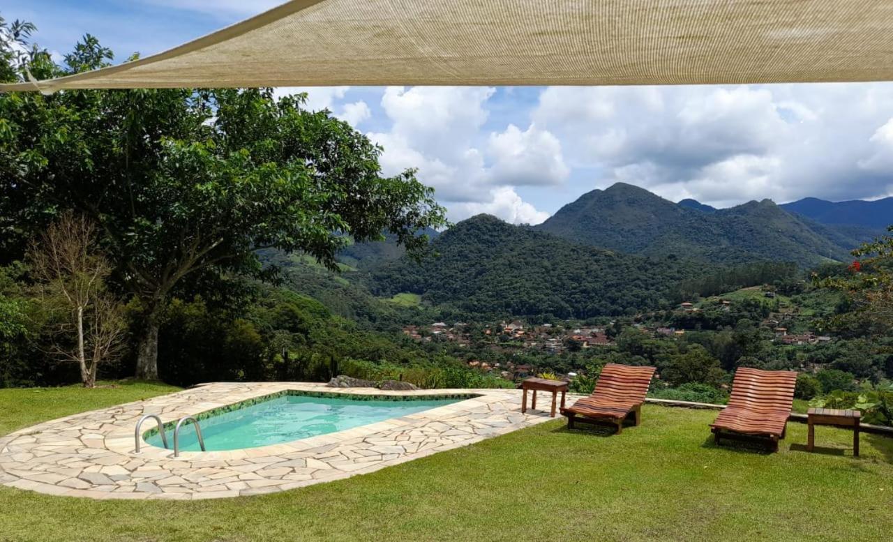 Casa Alpina Com Vista Panoramica De Lumiar Villa Nova Friburgo Dış mekan fotoğraf