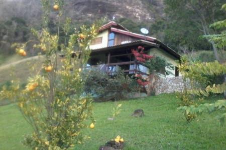 Casa Alpina Com Vista Panoramica De Lumiar Villa Nova Friburgo Dış mekan fotoğraf